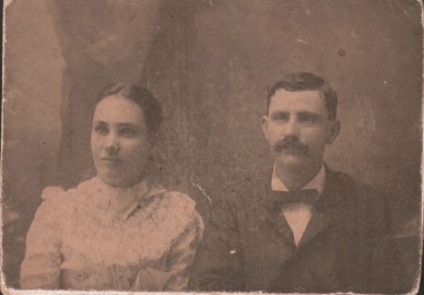 Albert Bond and Wife.jpg